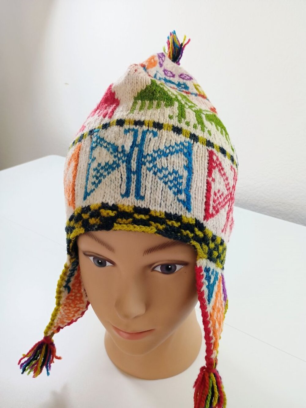 Traditional Andean Sheep's Wool Chullo with Condor Design (Cusco)